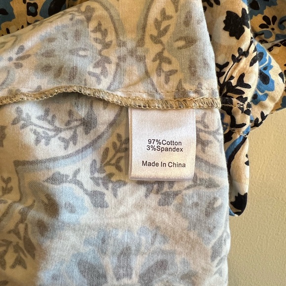 Tuckernuck Blue & White Floral Tiered Mini, Boho Chic Short Sleeve Summer Dress - Picture 5 of 7